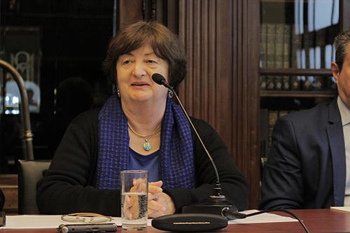 Prof. María Eugenia Góngora, decana de la Facultad de Filosofía y Humanidades.