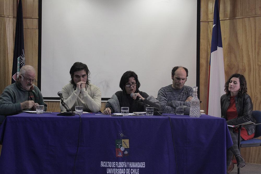 La mesa "La cuestión de las Humanidades" estuvo moderada por la Prof. Darcie Doll, directora de Investigación y Publicaciones.