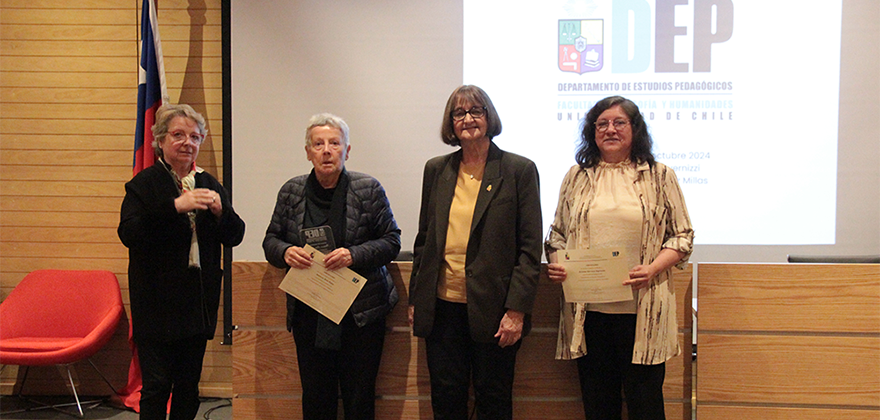 Universidad de Chile conmemoró 30 años de la recuperación de las pedagogías