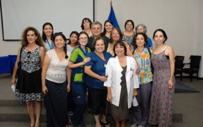 Durante el encuentro se hizo entrega de diplomas de reconocimiento a profesionales sanitarios que se desempeñan en centros de salud familiar y mental de más de 20 comunas 