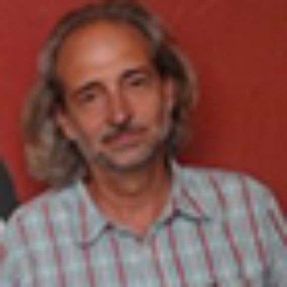 Fernando Longás, Profesor Titular de Filosofía Moral y Política de la Universidad de Valladolid