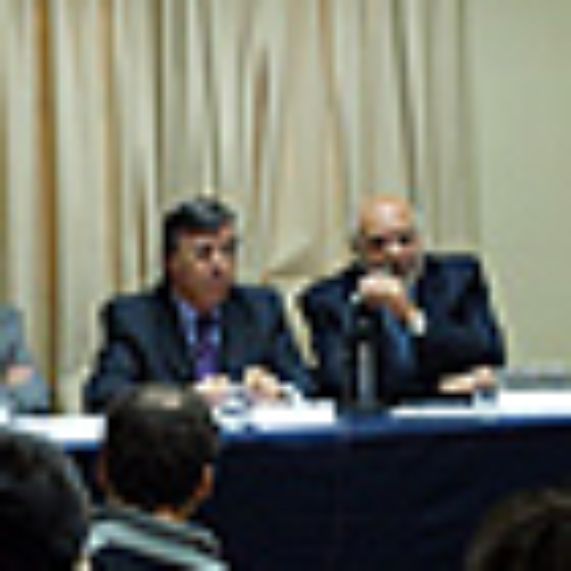 Profesores Rodrigo Karmy, Sebastián Salinas, Gilberto Aranda y Kamal Cumsille.