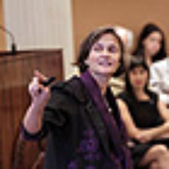 Profesores de Lenguaje plantearon sus dudas a la Dra. Concepción Maldonado.